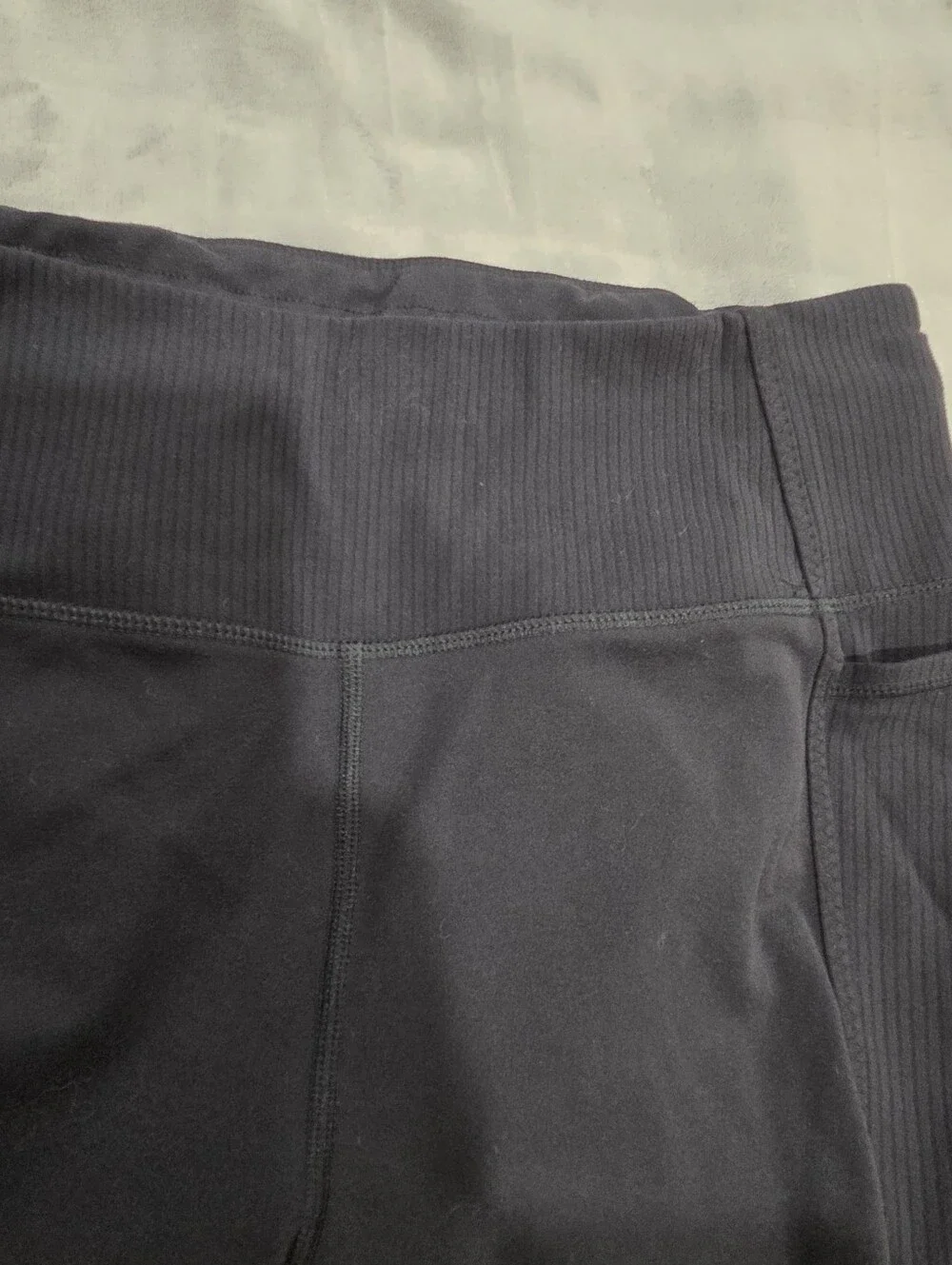 Mondetta Black High-Rise Bike Shorts with Side Pockets